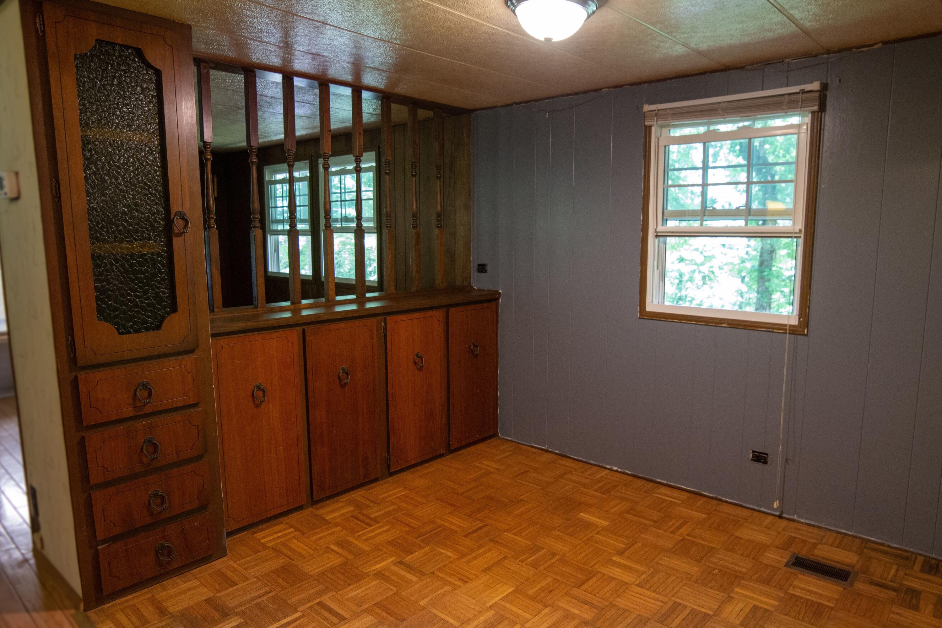 3207 Clear Springs Road Mascot, TN 37806 - Photo 5 of 19 Eating area adjoins kitchen