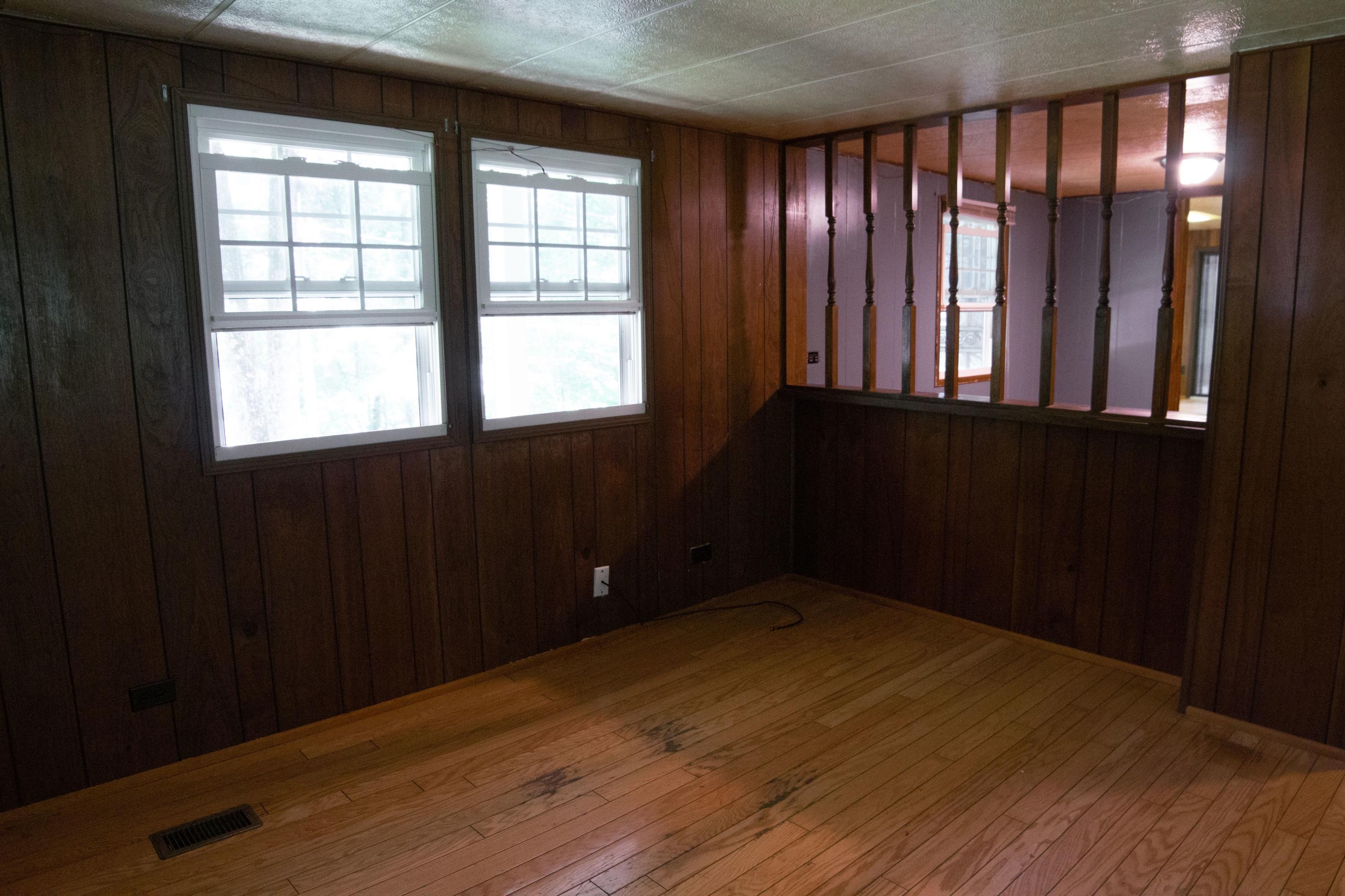 3207 Clear Springs Road Mascot, TN 37806 - Photo 10 of 19 Additional dining area or office space