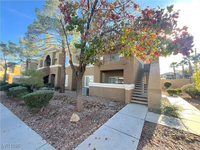 $1,395 | 8070 West Russell Road, Unit 2004, Las Vegas, NV 89113