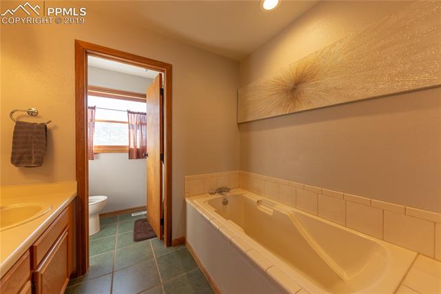 15165 Meridian Road Elbert, CO 80106 - Photo 19 of 36