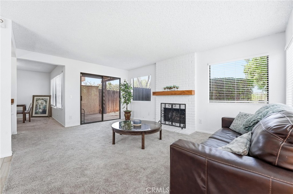 6567 Carioca Lane Riverside, CA 92506 - Photo 9 of 26 Gallery Image 9