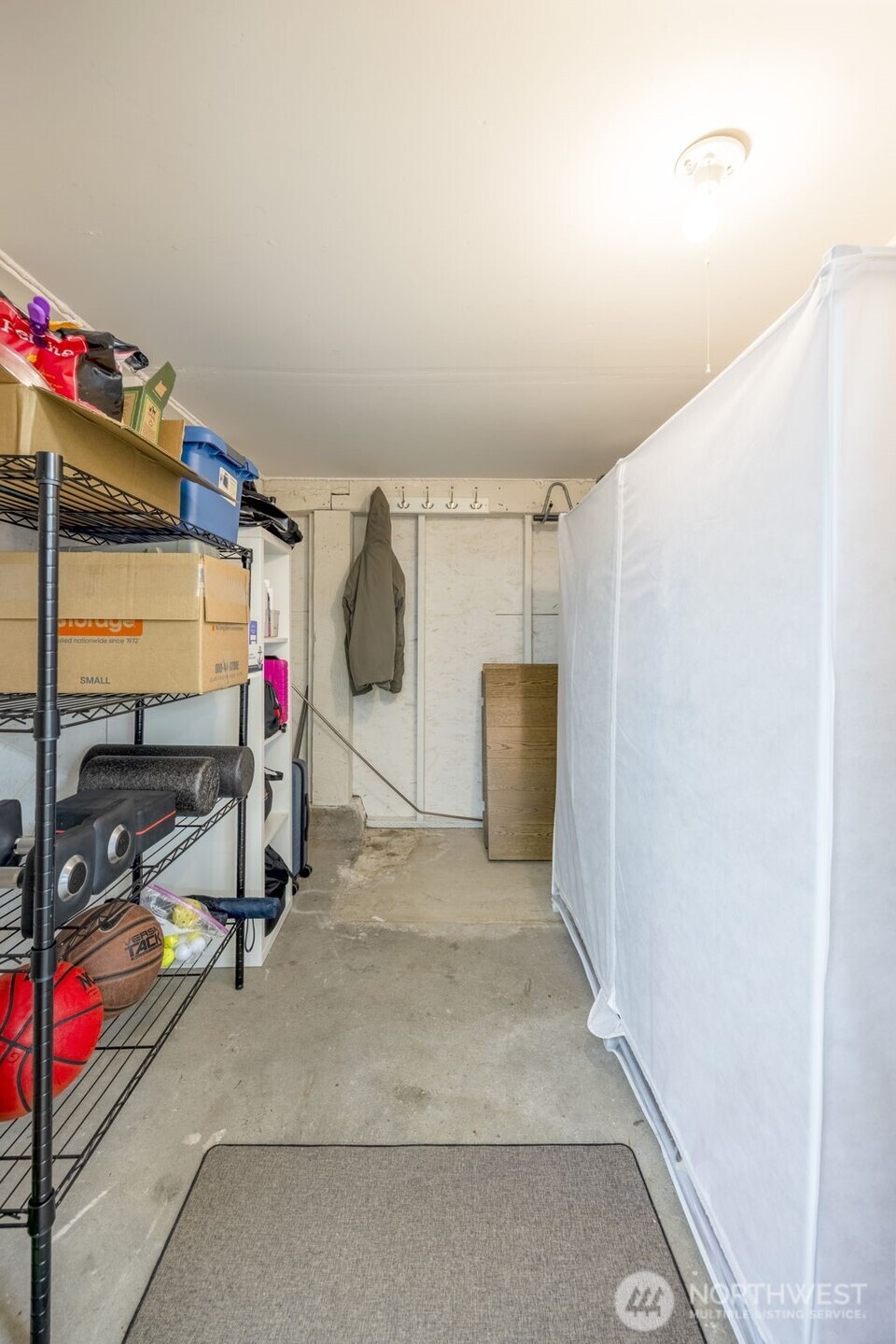 4420 Dayton Avenue North, Unit 2 Seattle, WA 98103 - Photo 13 of 16