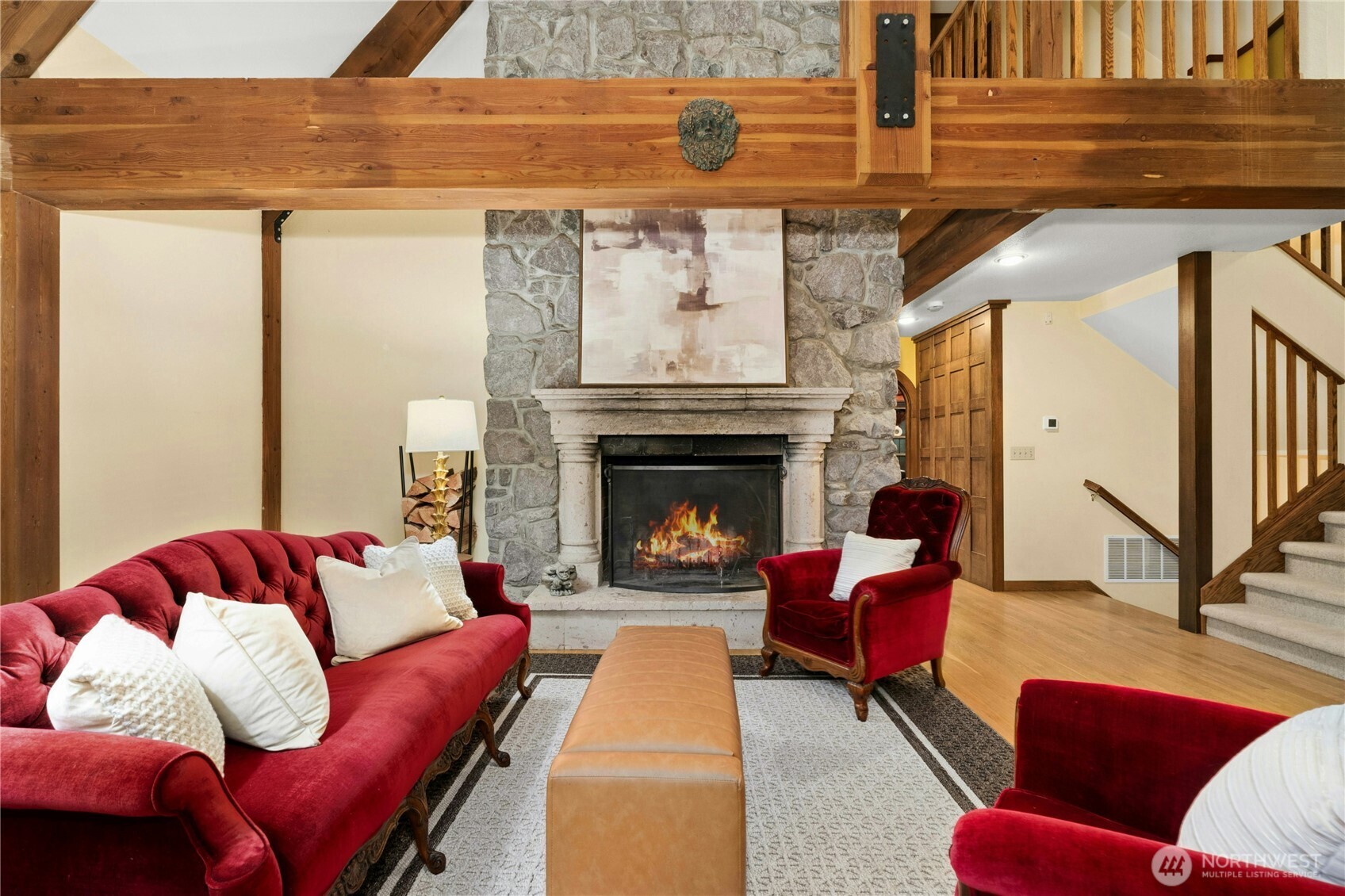 19027 Southeast May Valley Road Issaquah, WA 98027 - Photo 5 of 40
