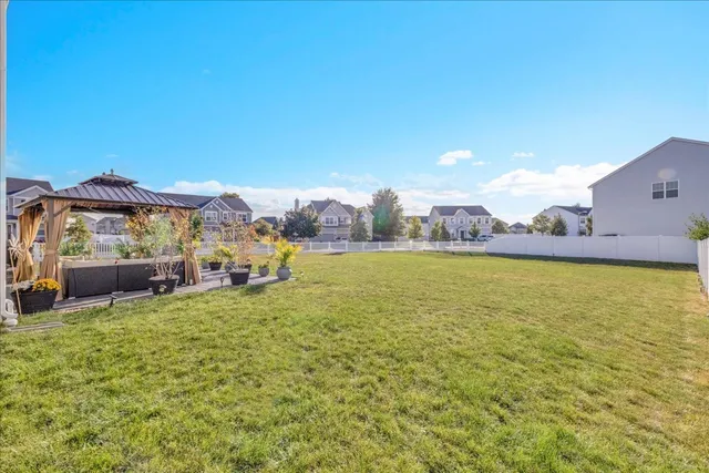 $475,000 | 435 Fawn Lane, Oswego, IL 60543