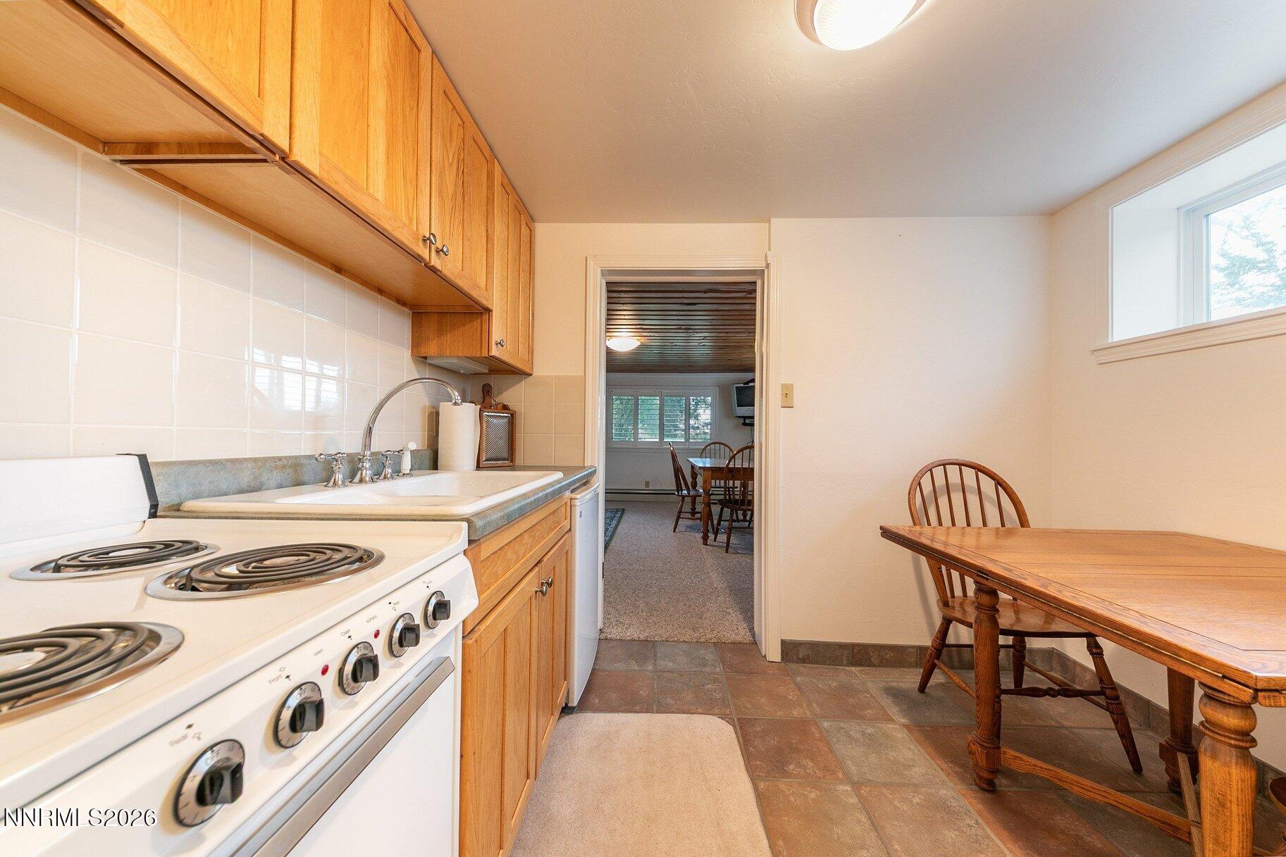 150 Juniper Hill Road Reno, NV 89519 - Photo 56 of 61 066_105-149-interior-3309x2207_338