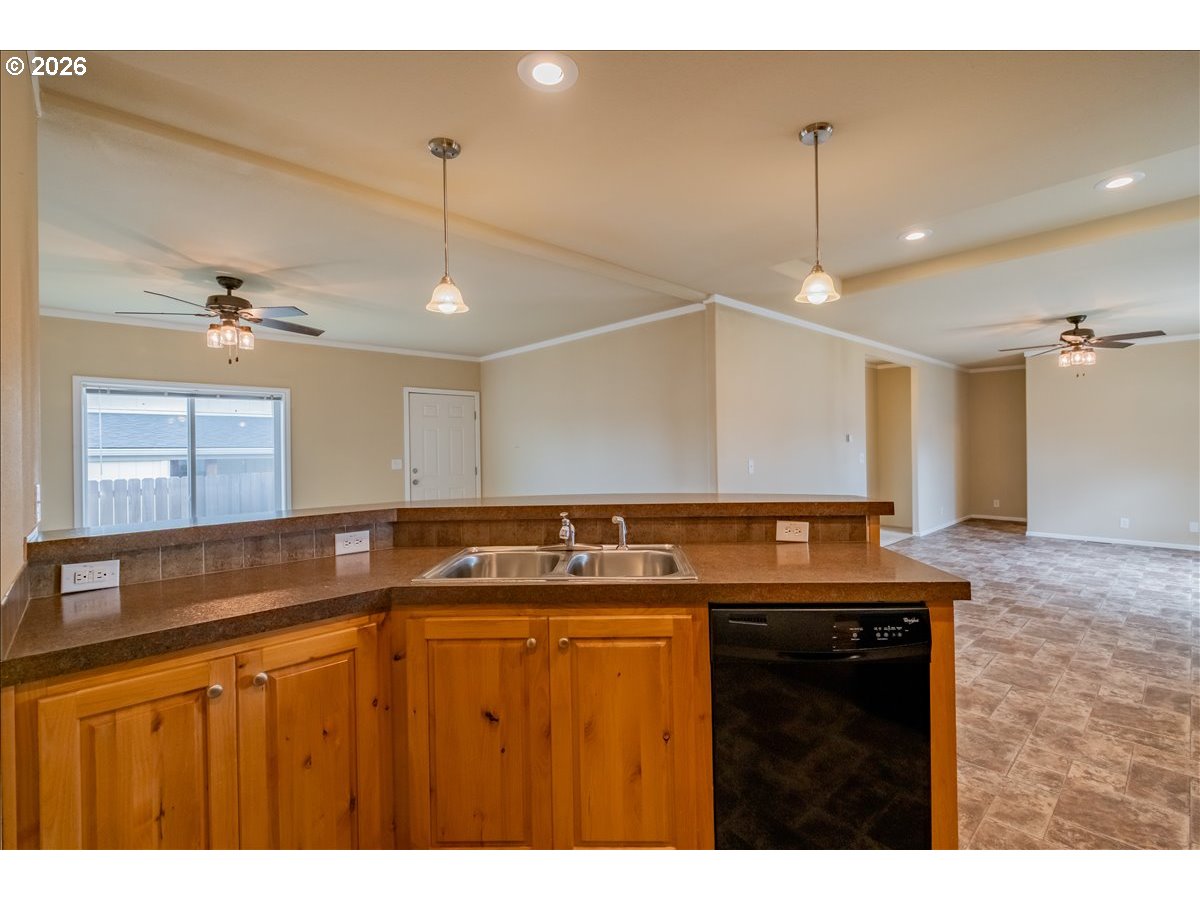 200 Market Street Lebanon, OR 97355 - Photo 10 of 39