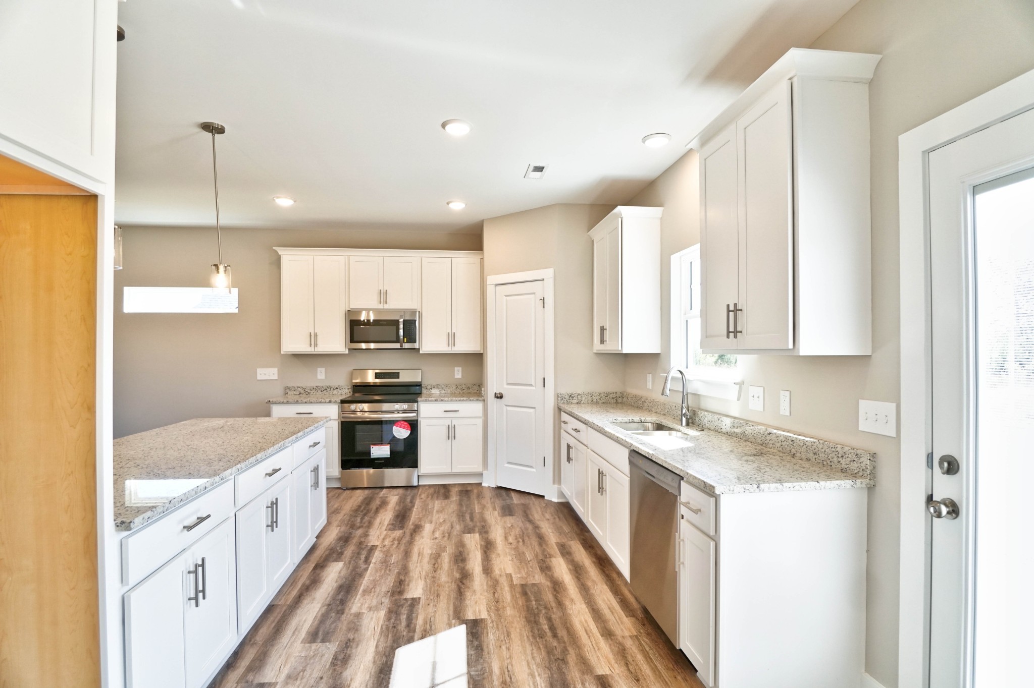 626 Vrabel Road Murfreesboro, TN 37130 - Photo 7 of 20 Gallery Image 7