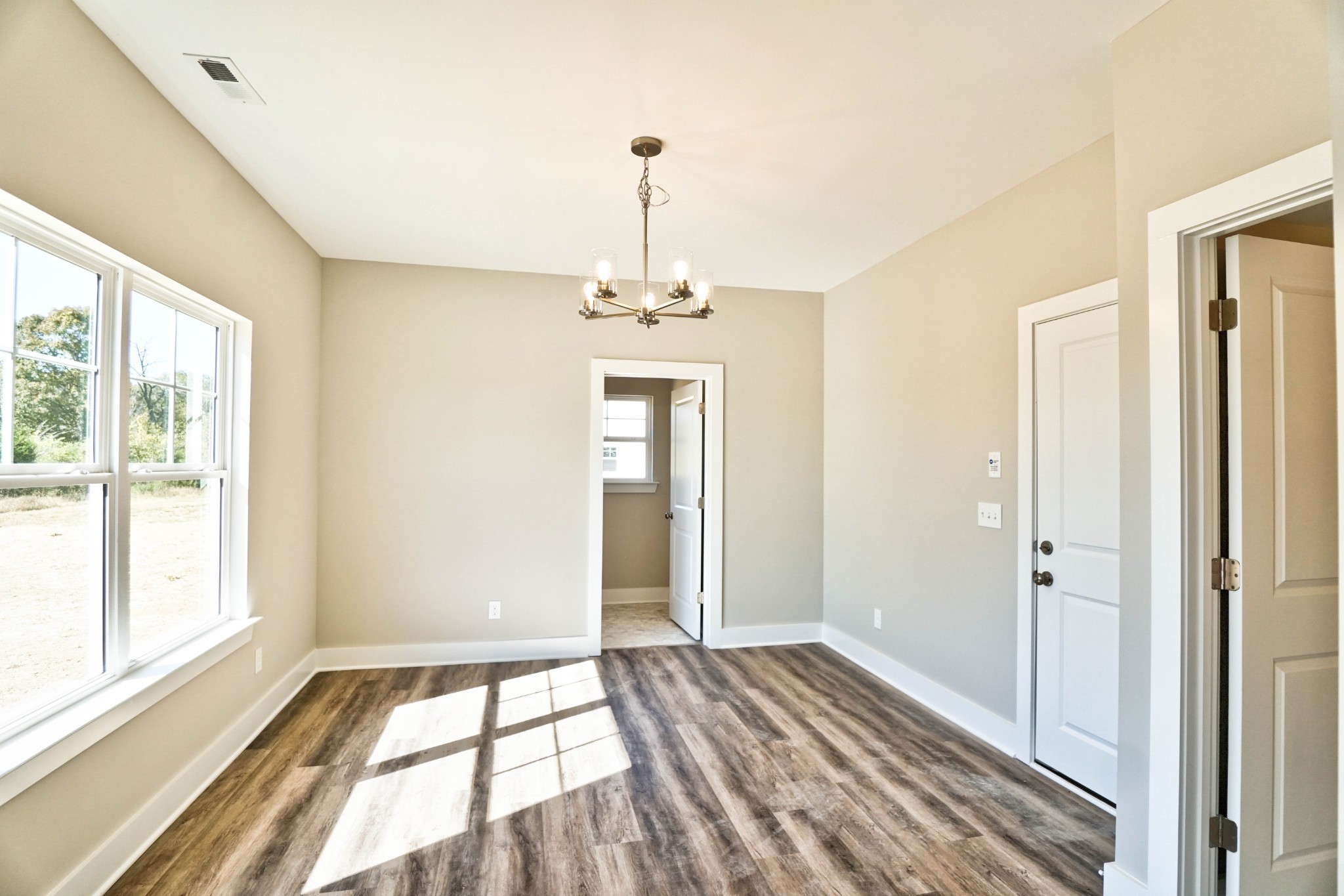 626 Vrabel Road Murfreesboro, TN 37130 - Photo 8 of 20 Gallery Image 8