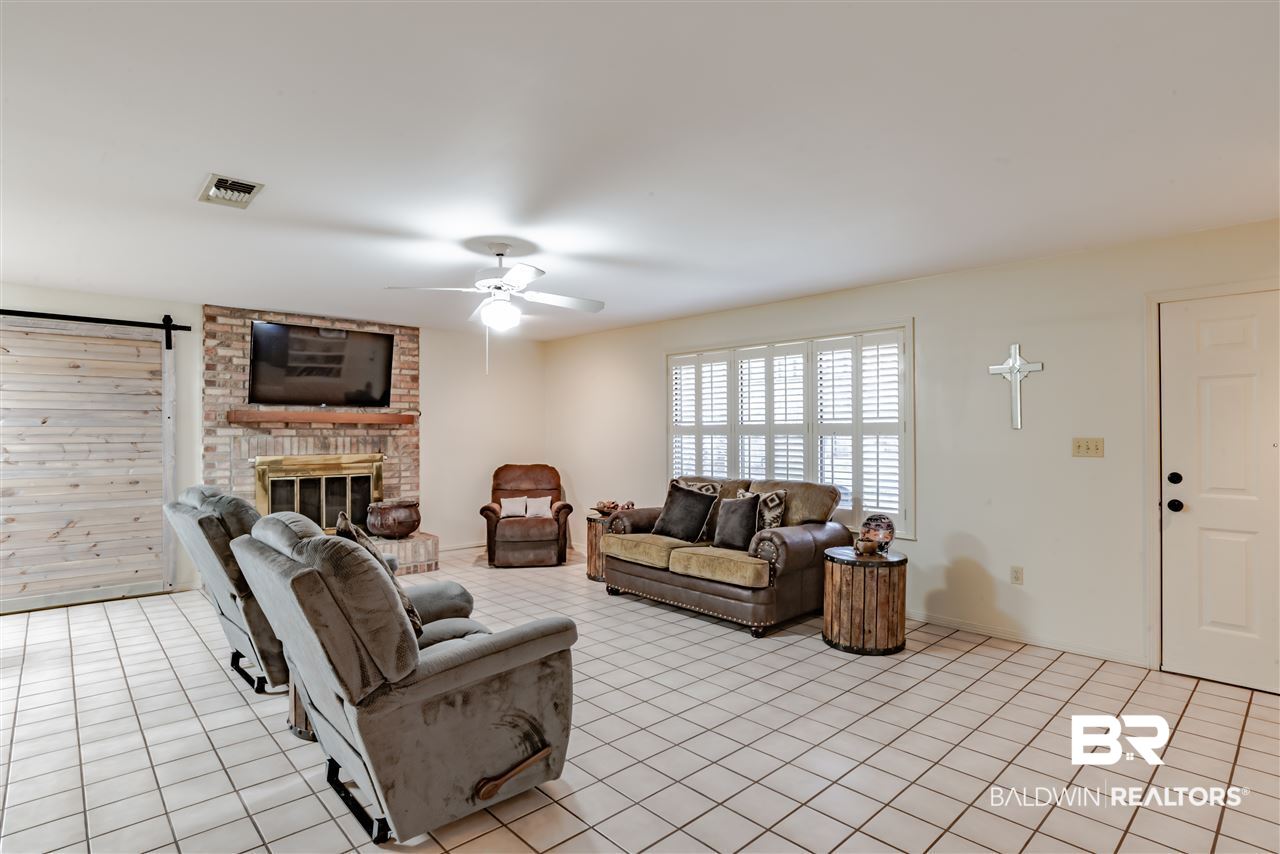 9102 Coronada Road Elberta, AL 36530 - Photo 3 of 39
