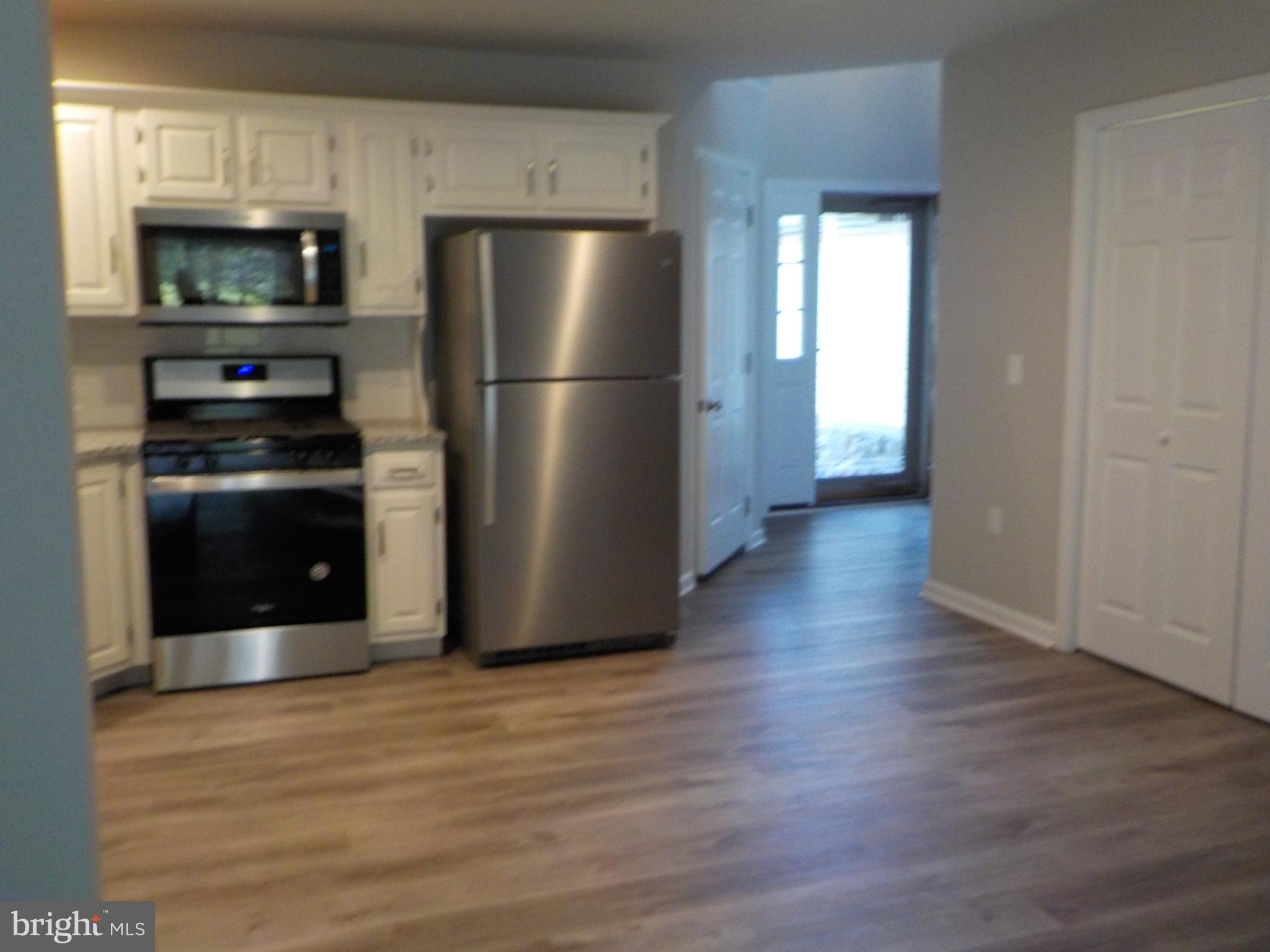 126 Gantz Meadows Mount Joy, PA 17552 - Photo 4 of 29 Move right in!