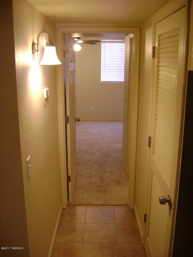 2744 North Country Club Road Tucson, AZ 85716 - Photo 6 of 9 Gallery Image 6