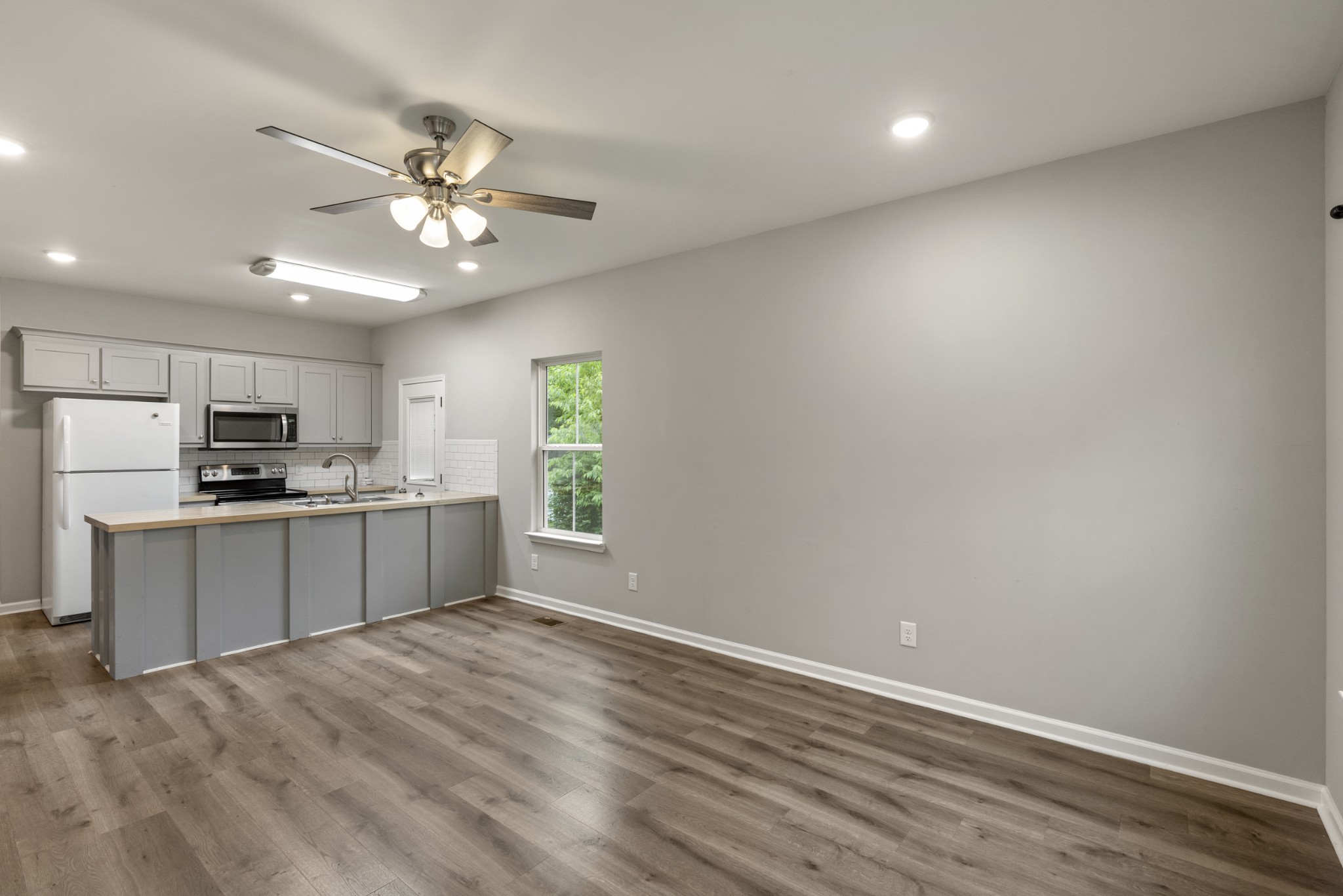 420 Durrett Street Springfield, TN 37172 - Photo 4 of 33