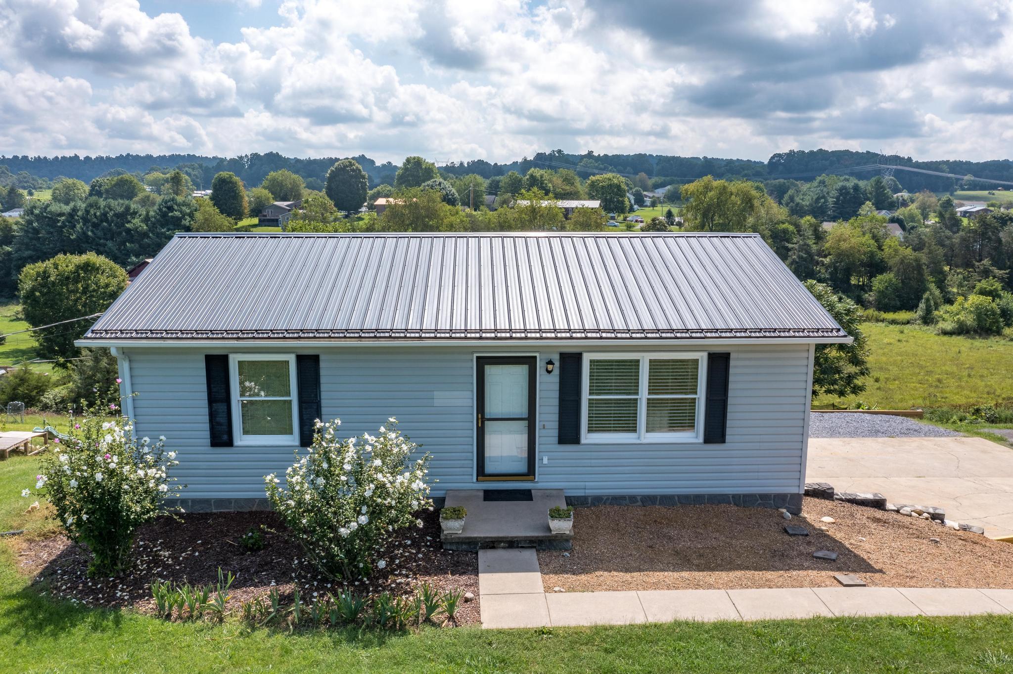 1046 Painter Road Jonesborough, TN 37659 - Photo 1 of 63 1046 Painter Road (17 of 63)