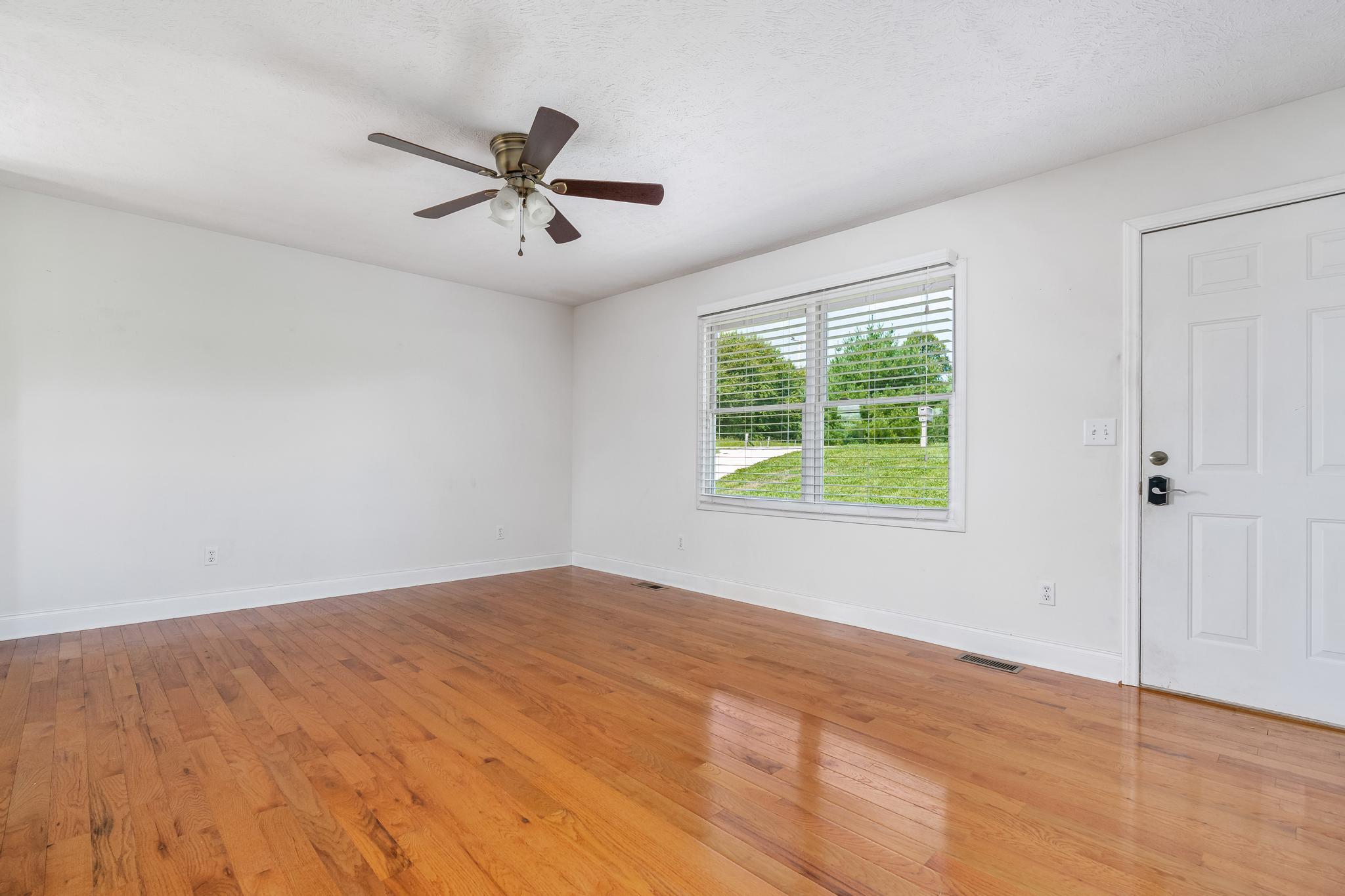 1046 Painter Road Jonesborough, TN 37659 - Photo 4 of 63 1046 Painter Road (43 of 63)
