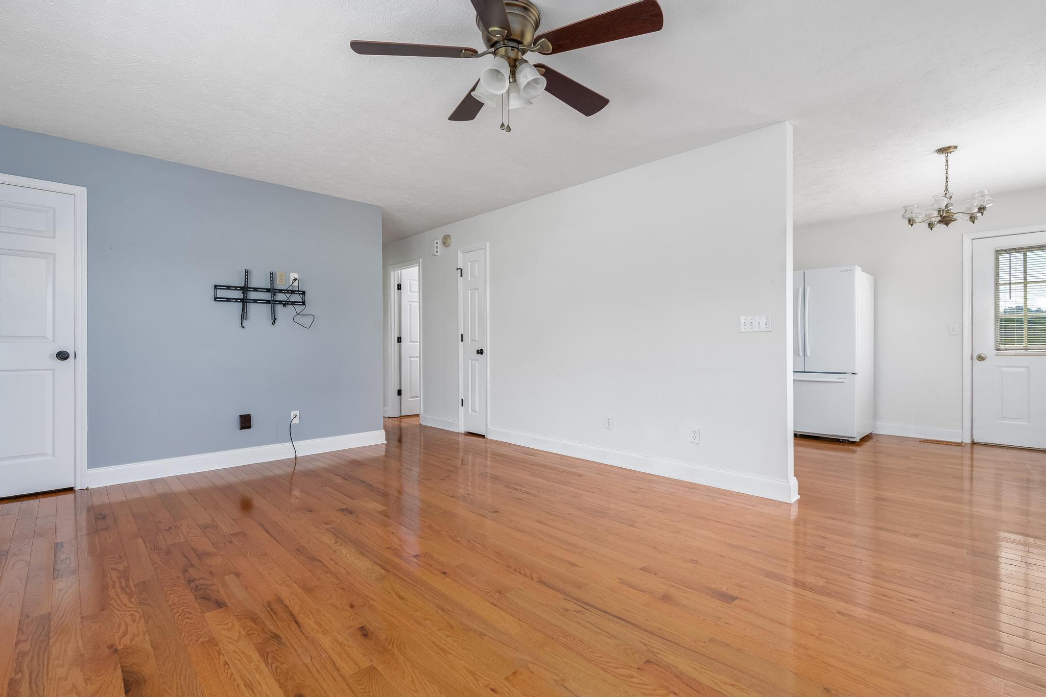 1046 Painter Road Jonesborough, TN 37659 - Photo 5 of 63 1046 Painter Road (44 of 63)