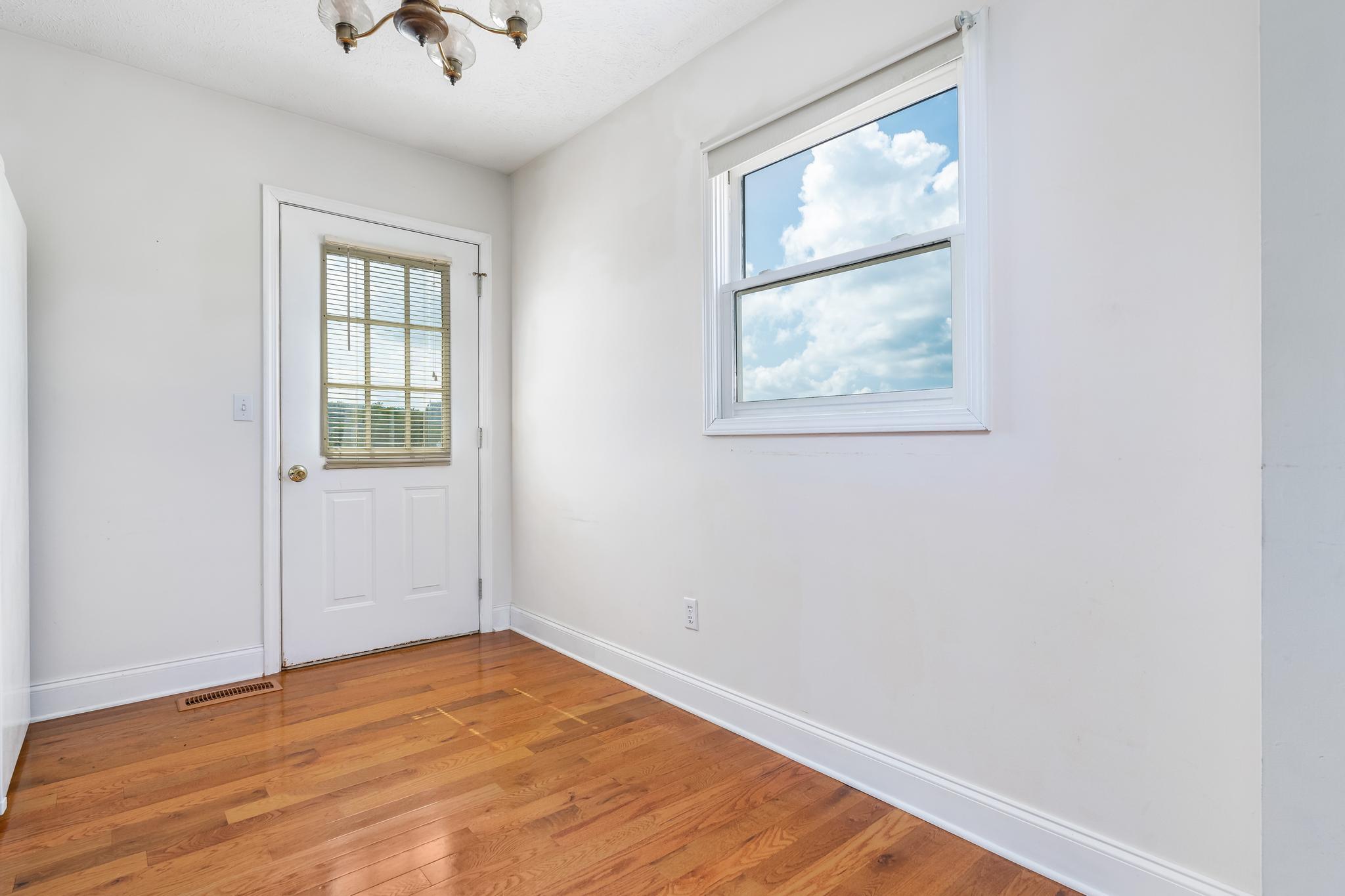 1046 Painter Road Jonesborough, TN 37659 - Photo 6 of 63 1046 Painter Road (45 of 63)