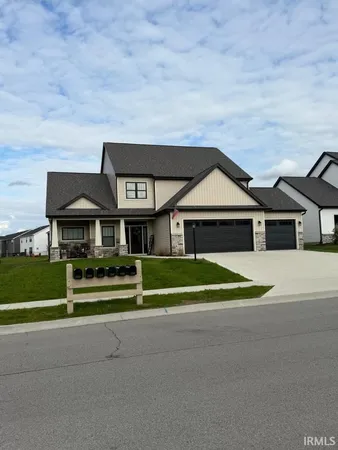 $479,900 | 17192 Hillsong Lane, Huntertown, IN 46748