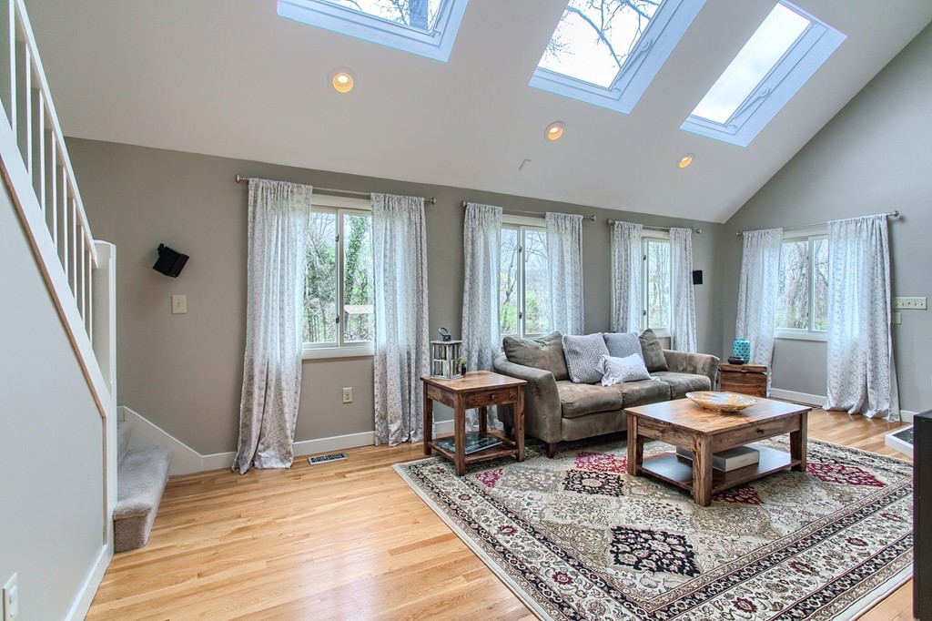 3 Johnson Road Southborough, MA 01772 - Photo 8 of 30 Gallery Image 8