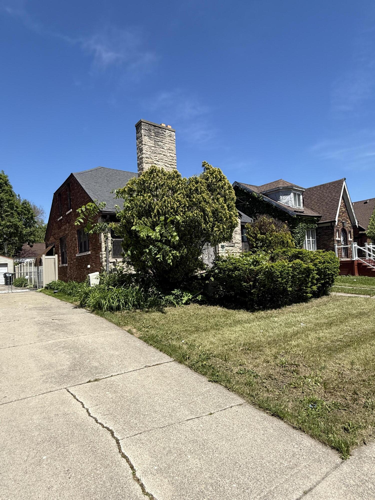 9142 Yorkshire Road Detroit, MI 48224 - Photo 2 of 34 IMG_3197
