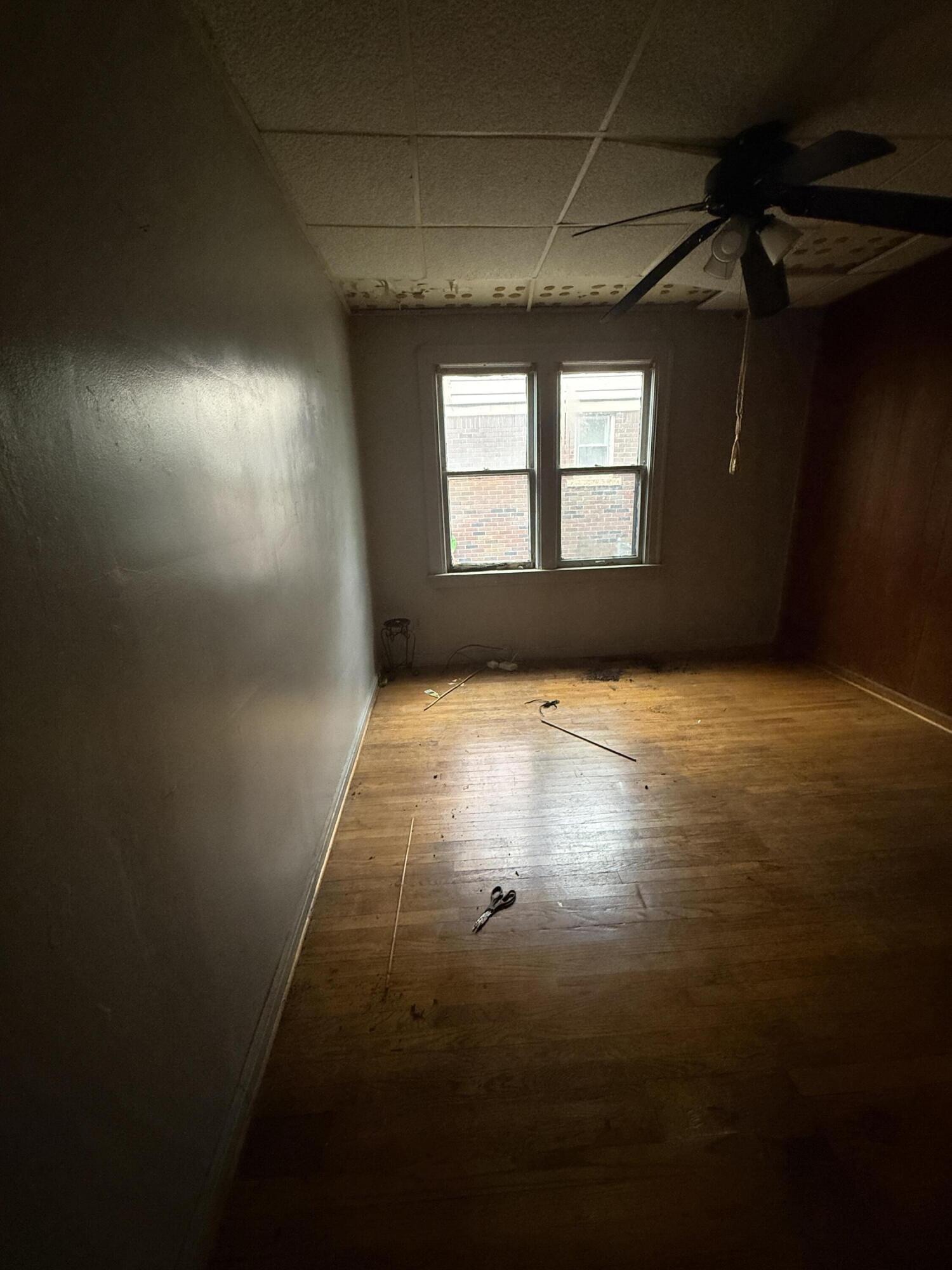 9142 Yorkshire Road Detroit, MI 48224 - Photo 21 of 34 IMG_3557