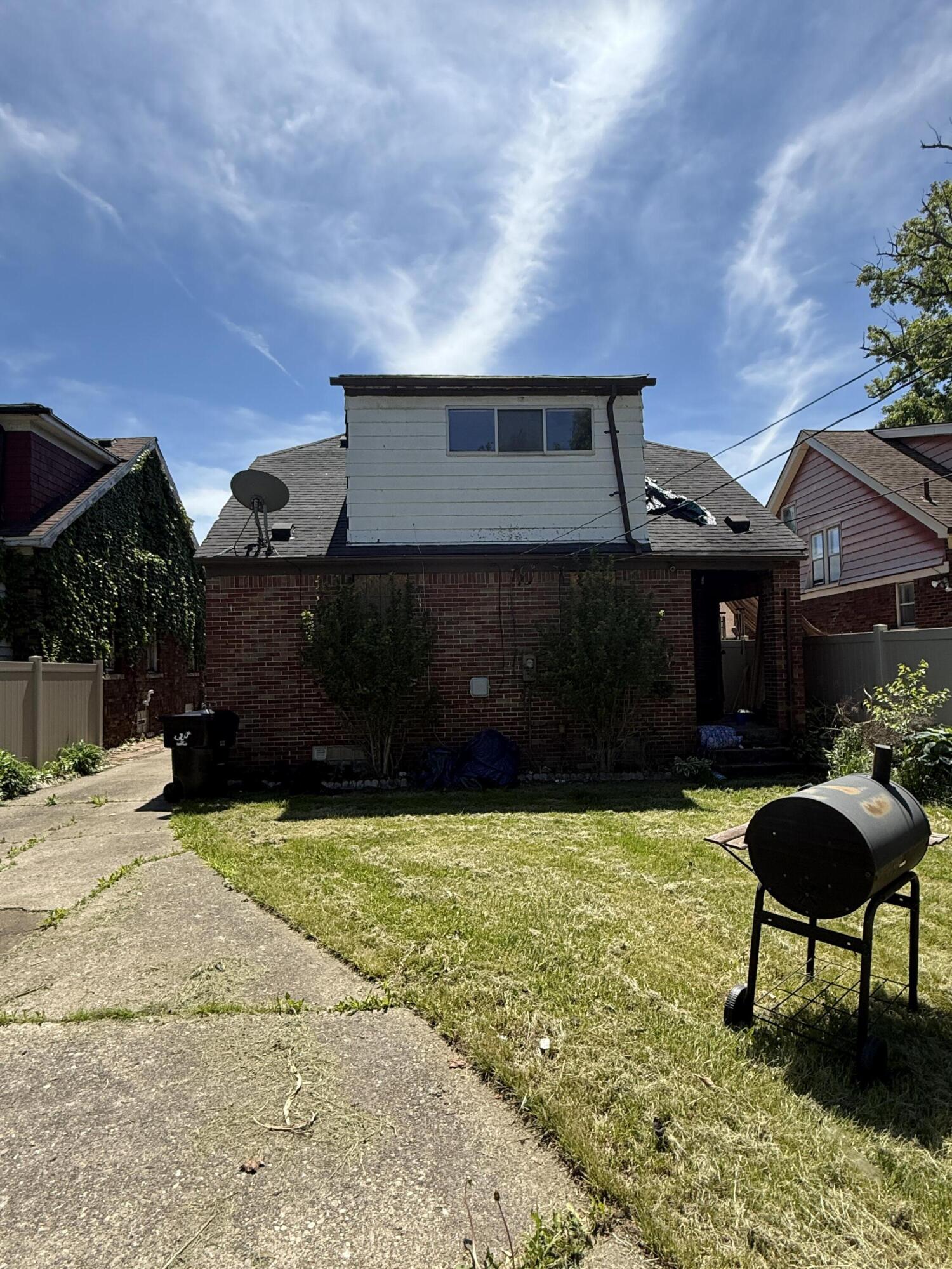 9142 Yorkshire Road Detroit, MI 48224 - Photo 5 of 34 IMG_3200