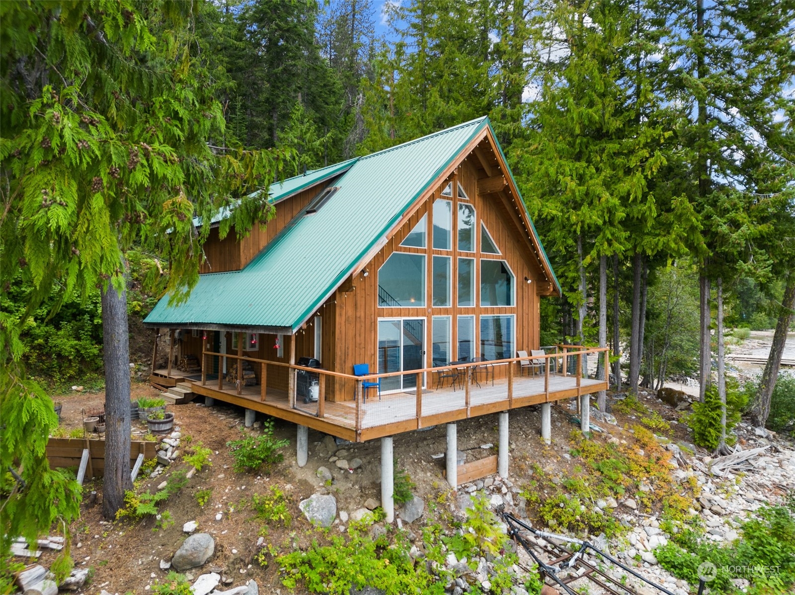 15730 Cedar Brae Road Leavenworth, WA 98826 - Photo 3 of 34