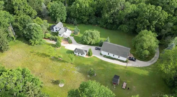 $550,000 | 1180 Cramton Avenue Northeast, Ada, MI 49301