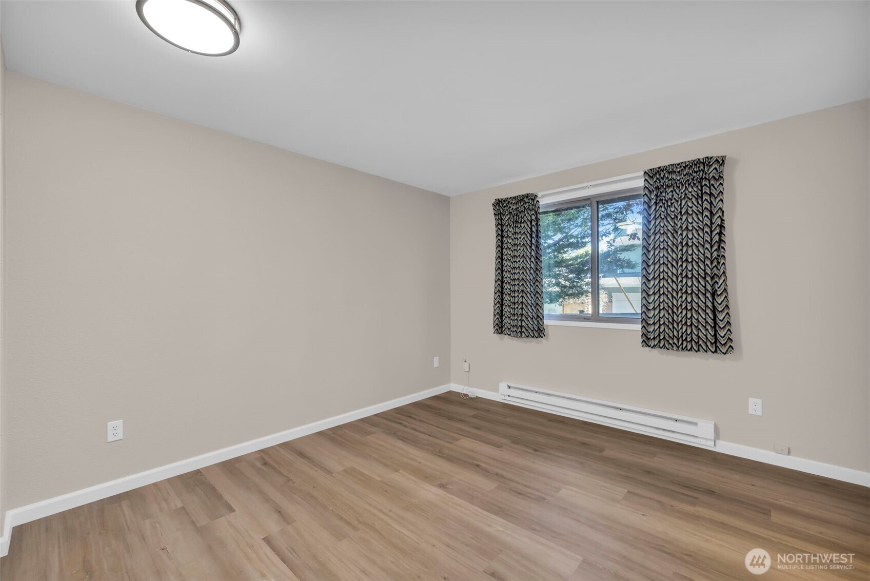 1229 Southwest 146th Street Seahurst, WA 98166 - Photo 11 of 34