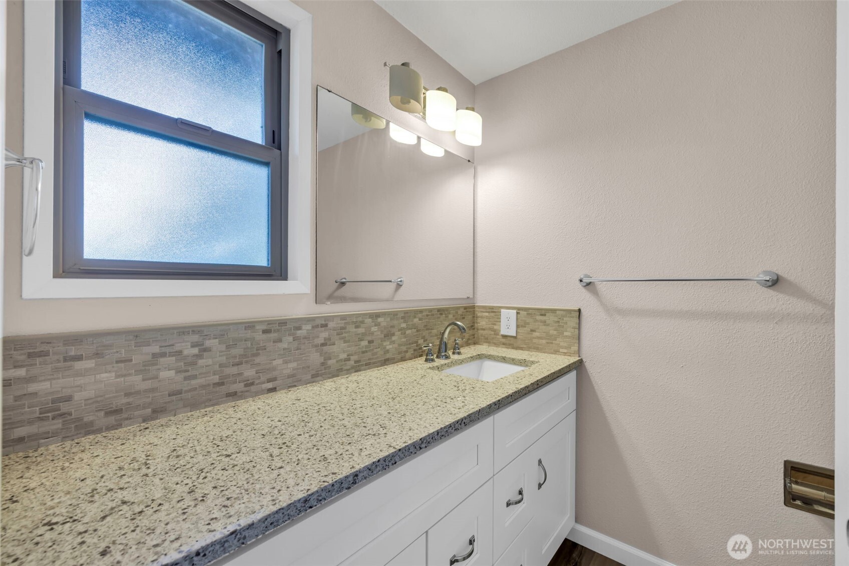 1229 Southwest 146th Street Seahurst, WA 98166 - Photo 13 of 34