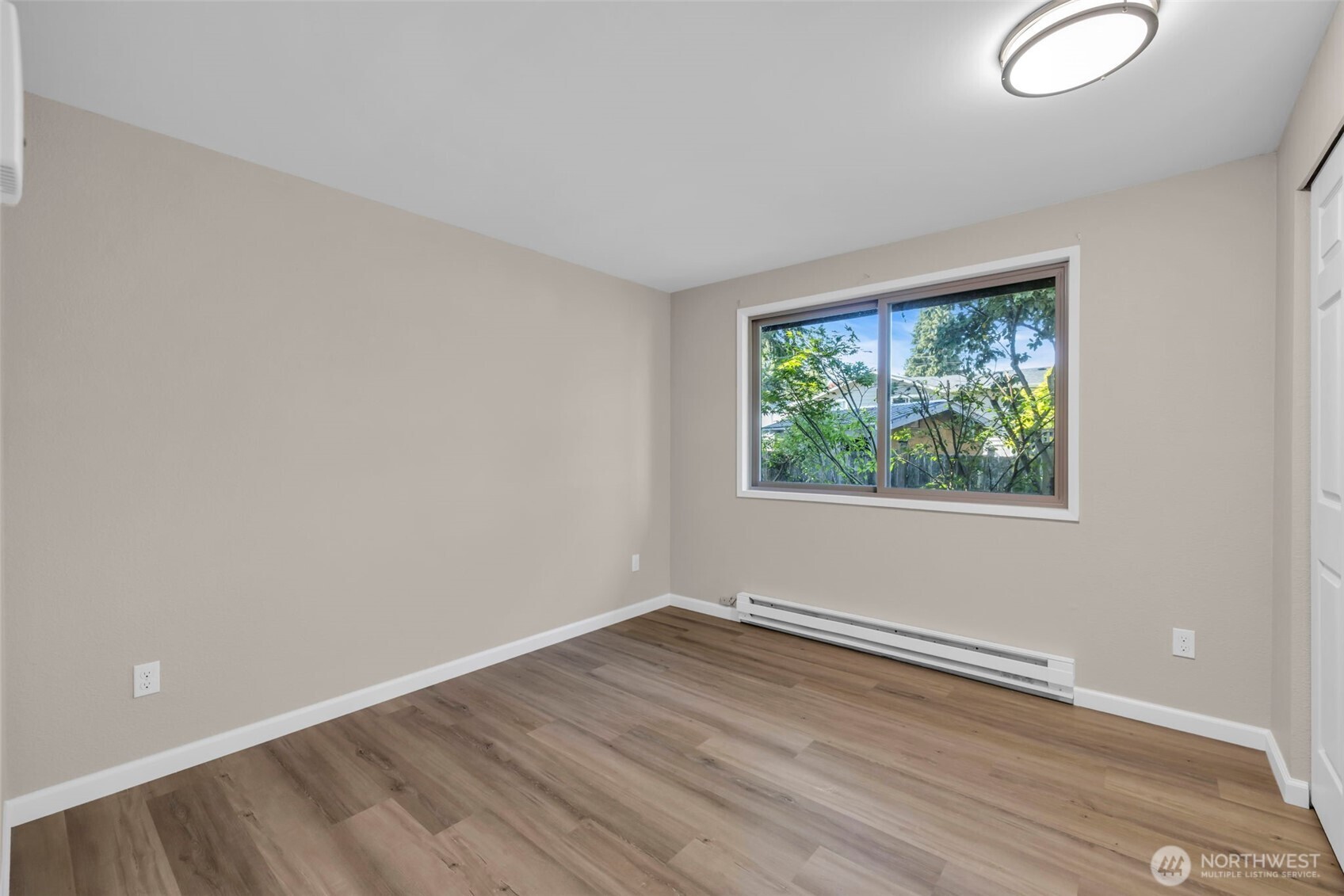 1229 Southwest 146th Street Seahurst, WA 98166 - Photo 18 of 34