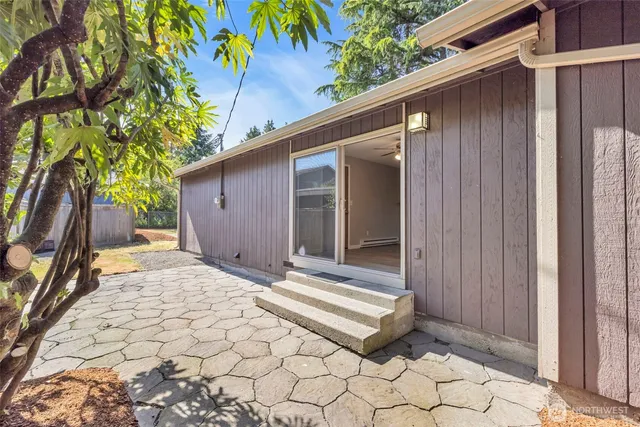 $675,000 | 1229 Southwest 146th Street, Seahurst, WA 98166