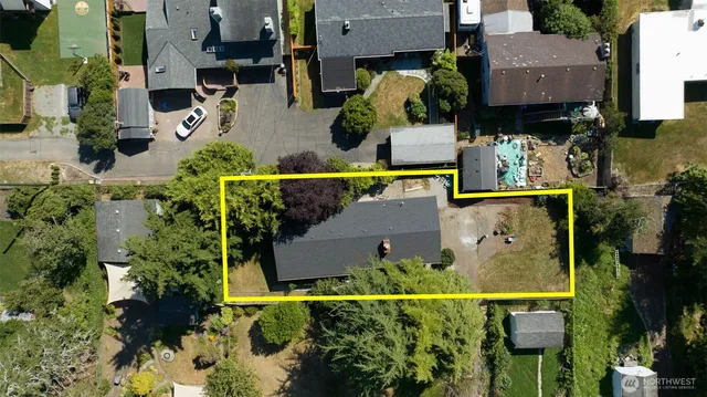 $675,000 | 1229 Southwest 146th Street, Seahurst, WA 98166