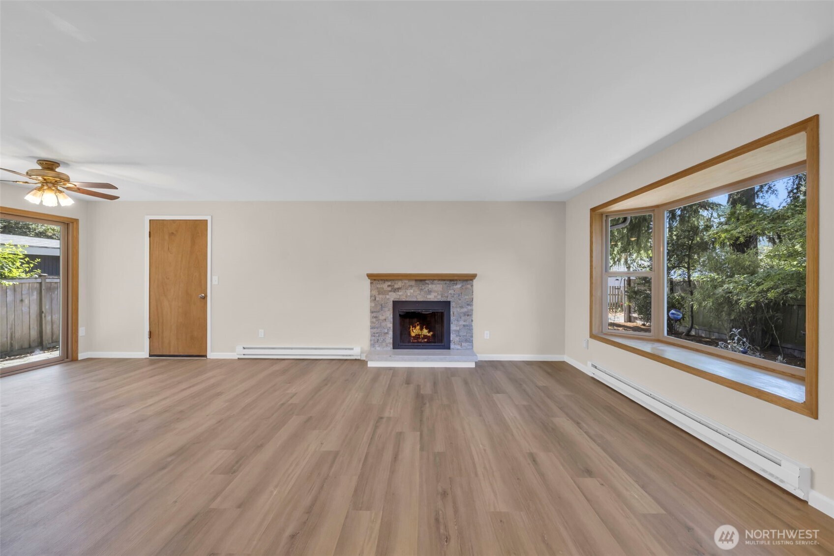 1229 Southwest 146th Street Seahurst, WA 98166 - Photo 5 of 34