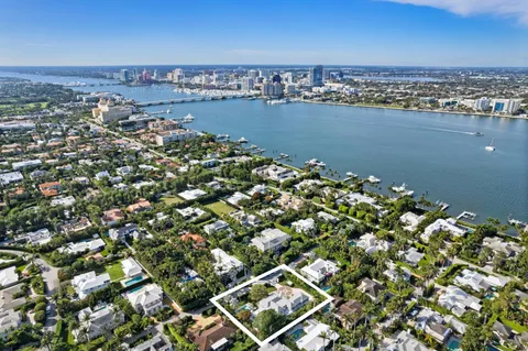 a house view with a outdoor space