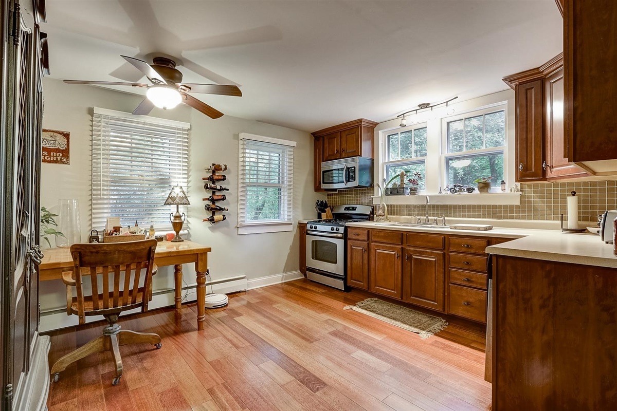 21233 Hillside Road Frankfort, IL 60423 - Photo 8 of 43