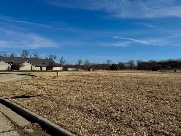 $32,980 | Voyagers Trail, Unit 8, Berlin, WI 54923