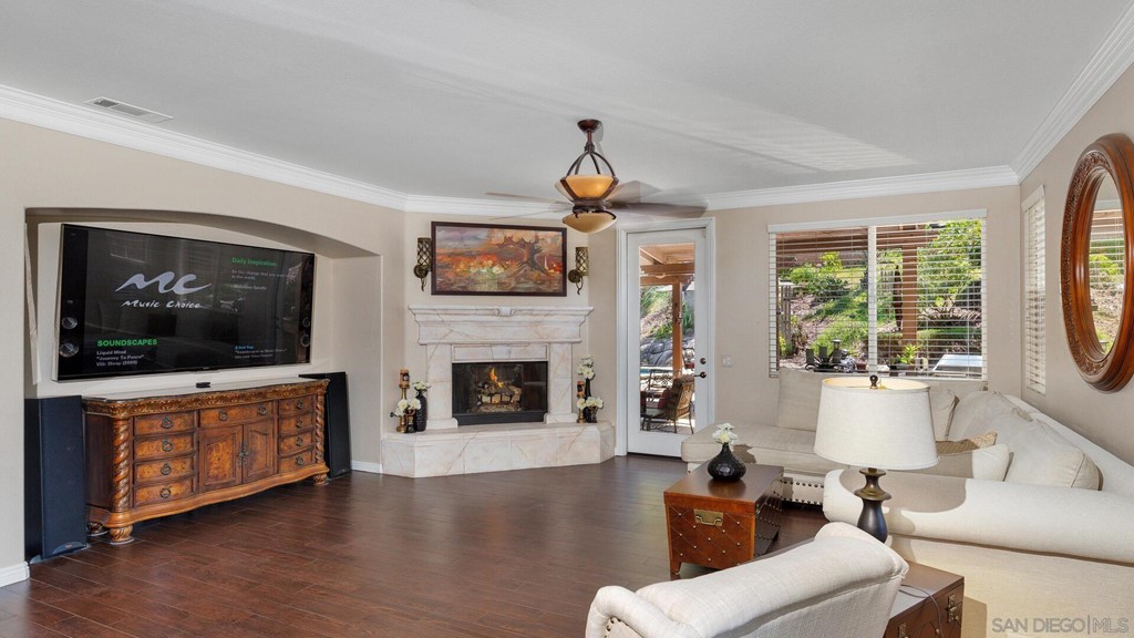 606 Peet Place Escondido, CA 92025 - Photo 11 of 46