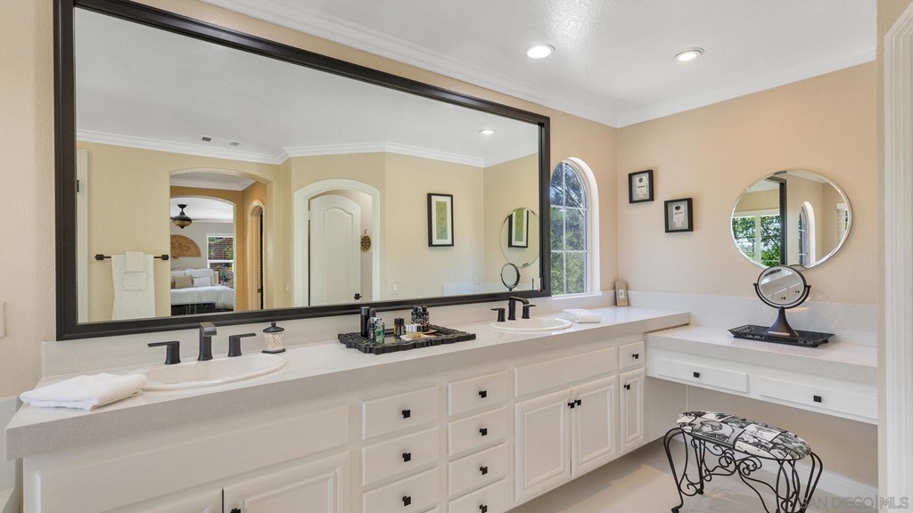 606 Peet Place Escondido, CA 92025 - Photo 16 of 46