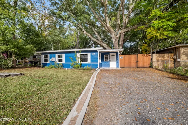 $220,000 | 3933 Abby Lane, Jacksonville, FL 32207