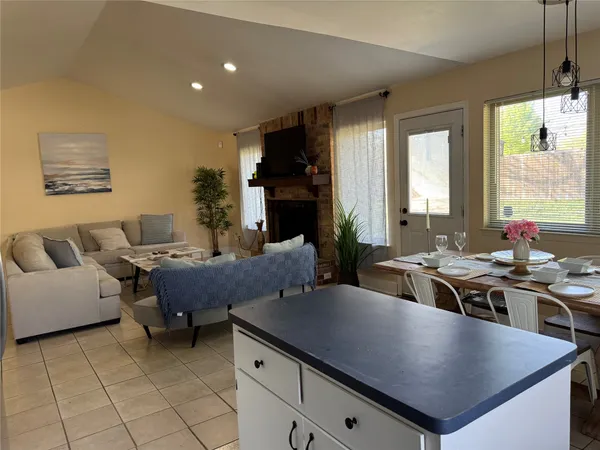 $405,000 | 102 Skyloop Drive, Austin, TX 78745