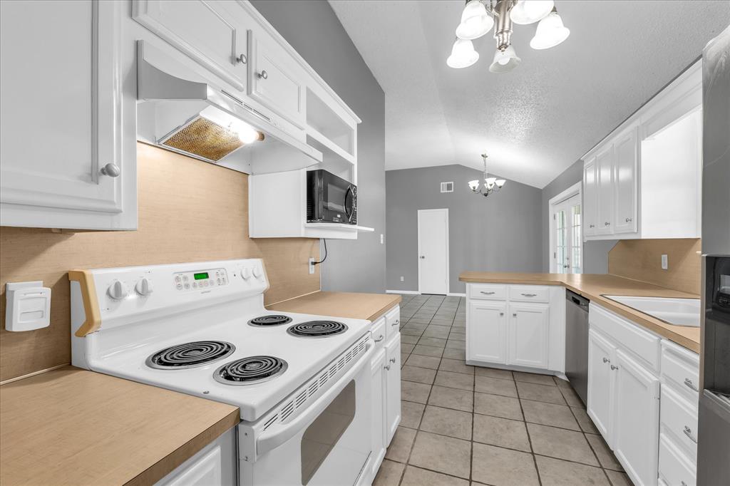 339 South Pleasant Hill Road Axtell, TX 76624 - Photo 8 of 27