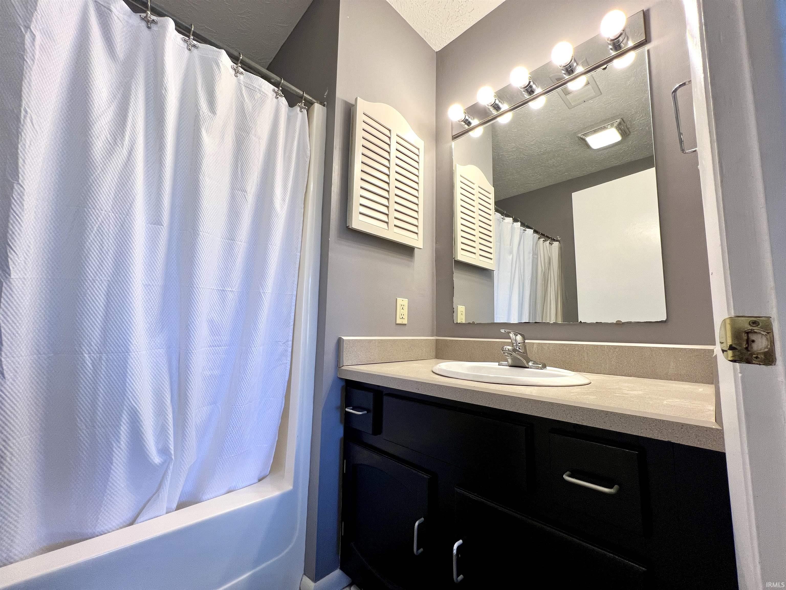 9133 South Pointe Ridge Lane, Unit 34 Bloomington, IN 47401 - Photo 3 of 15 Gallery Image 3