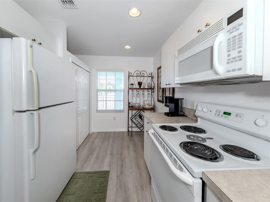 5750 Sabal Trace Drive, Unit 202BD5 North Port, FL 34287 - Photo 18 of 96