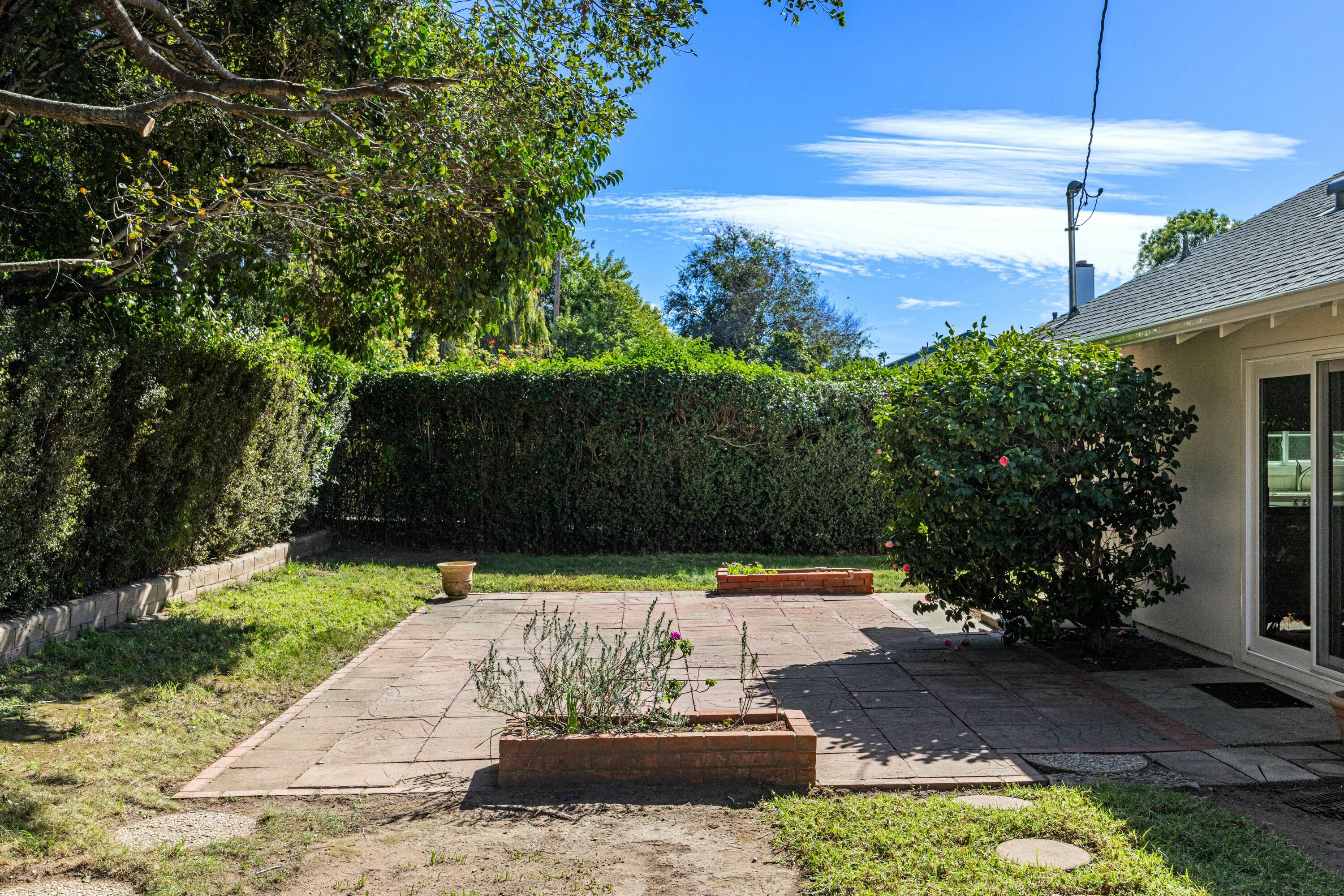 470 Arundel Road Goleta, CA 93117 - Photo 25 of 32 ext4
