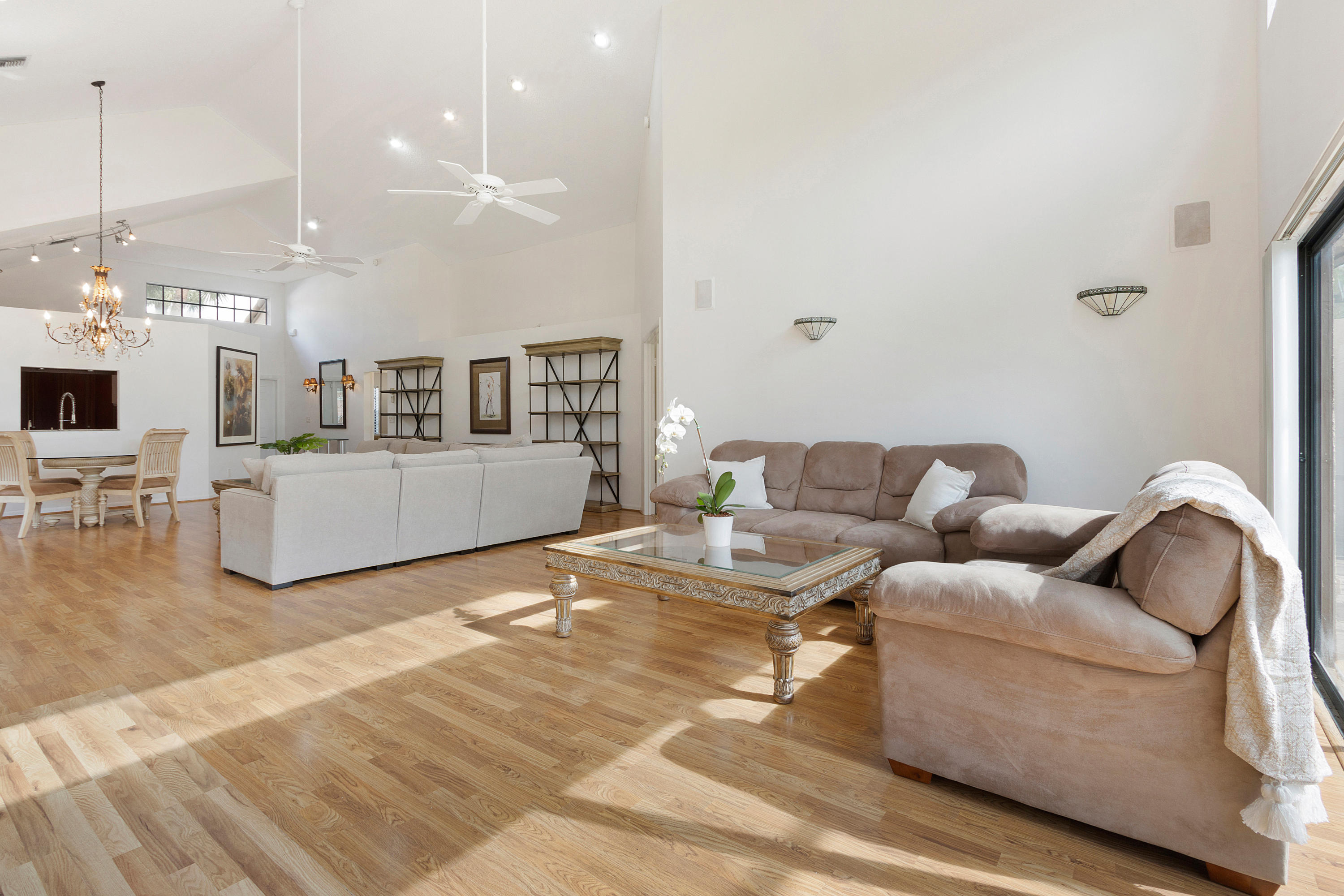 17448 Vía Capri Boca Raton, FL 33496 - Photo 5 of 30 011-17448ViaCapri-BocaRaton-FL-full