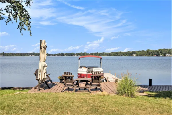 $499,900 | 17180 Warrior Drive, Howard City, MI 49329