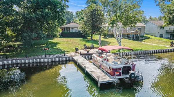 $499,900 | 17180 Warrior Drive, Howard City, MI 49329