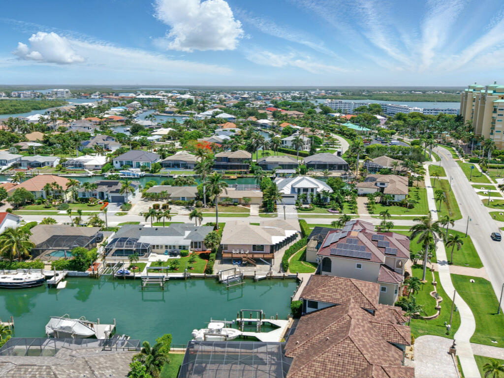 851 Perrine Court Marco Island, FL 34145 - Photo 13 of 66 851-perrine-ct-marco-island-fl-34145-aer