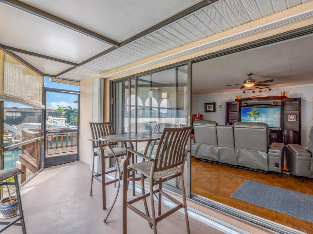 851 Perrine Court Marco Island, FL 34145 - Photo 7 of 66 Lanai