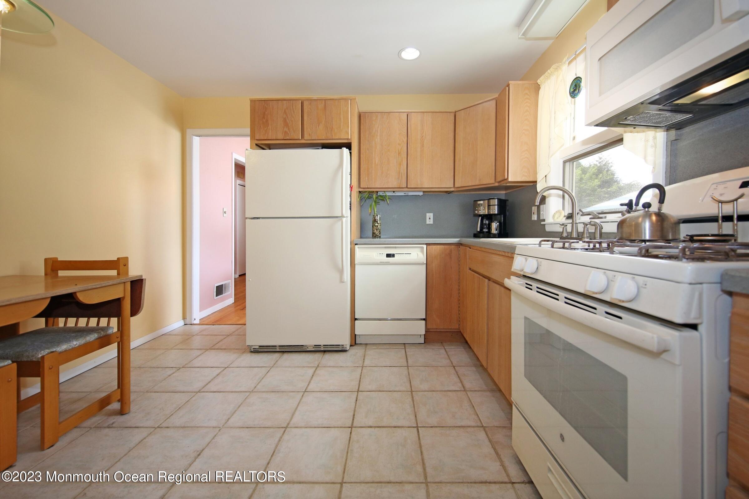 4502 Spring Street Neptune, NJ 07753 - Photo 21 of 40 Kitchen